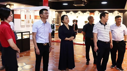 【鑄牢中華民族共同體意識】梧州市委統戰部副部長黃杰梅蒞臨百裕調研指導